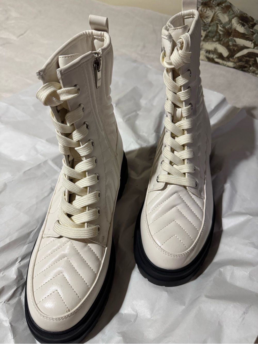 Marc Fisher Women’s Pierce Combat Boots in Ivory US 7.5 Nwot